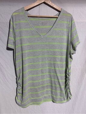 Lane Bryant gray and bright green rouched side tee Size 18/20